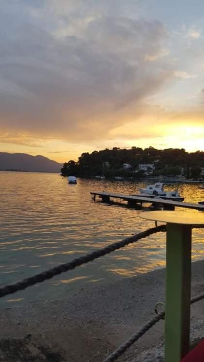 Апартаменти Sunray Studio In Poros Poros Town Екстер'єр фото